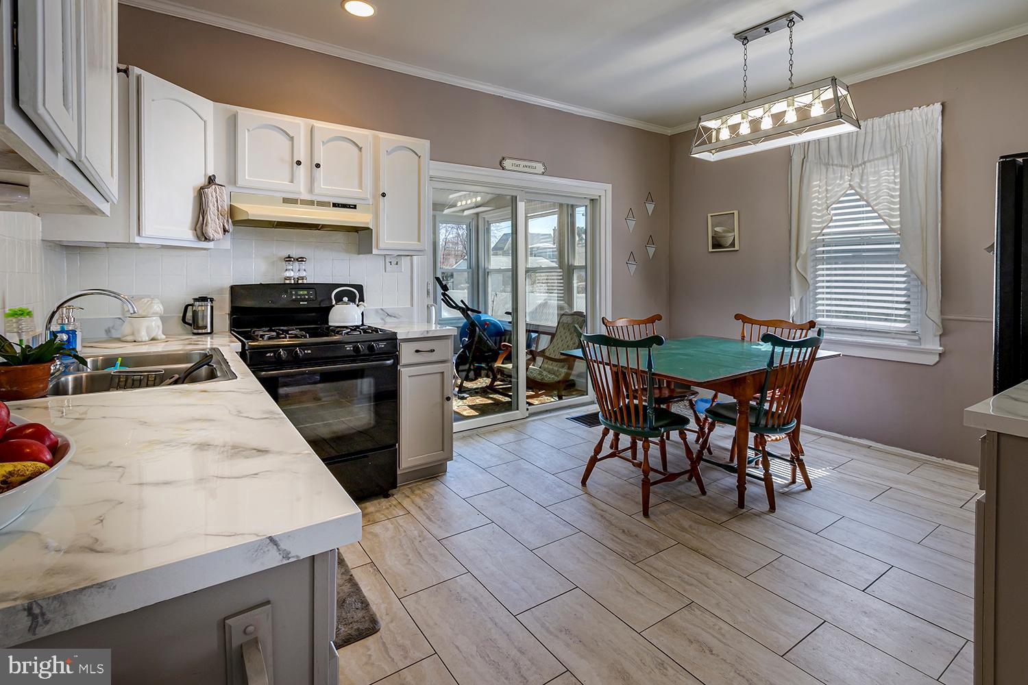137 Lippincott Avenue Riverside, NJ 08075 - Photo 6 of 22