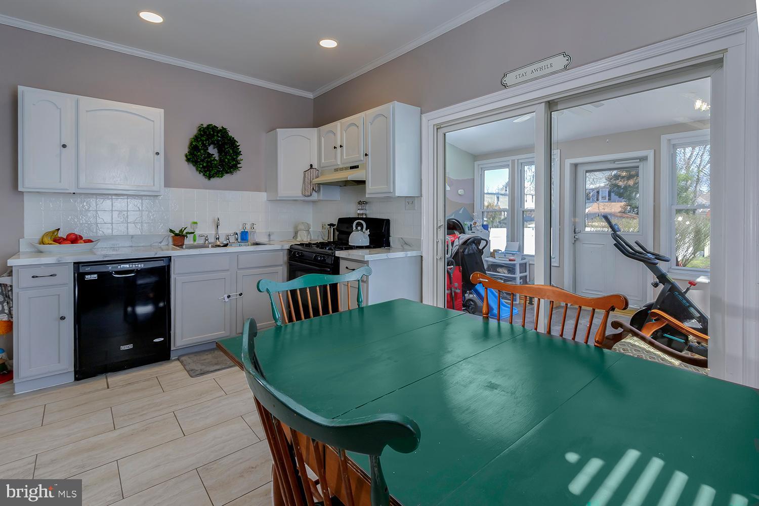 137 Lippincott Avenue Riverside, NJ 08075 - Photo 8 of 22
