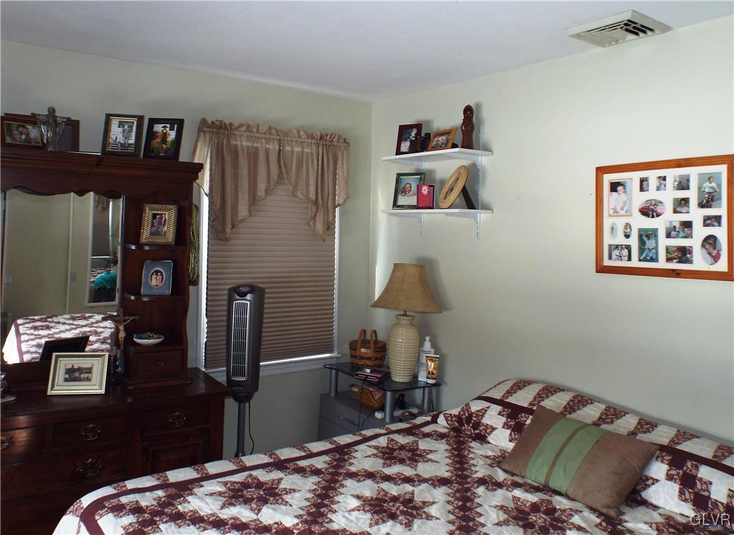 3081 Avon Road Bethlehem, PA 18017 - Photo 11 of 22 Gallery Image 11