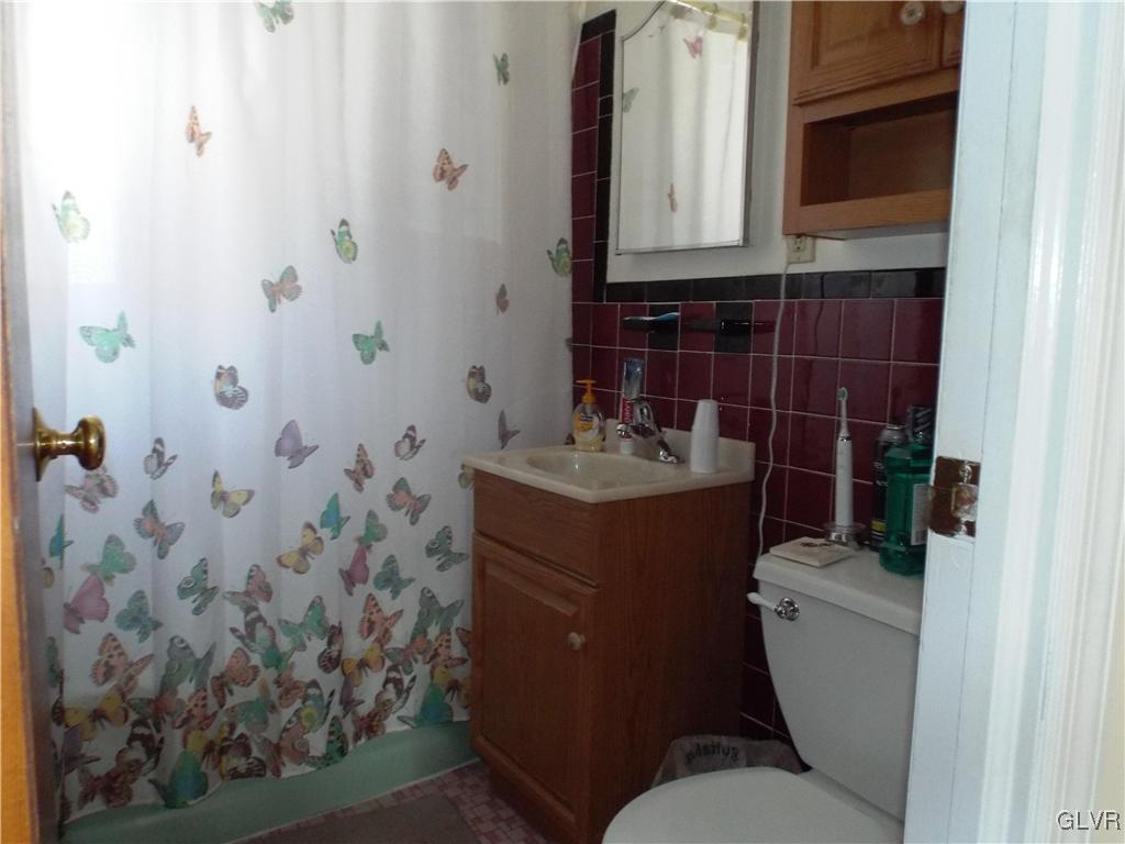 3081 Avon Road Bethlehem, PA 18017 - Photo 12 of 22 Gallery Image 12