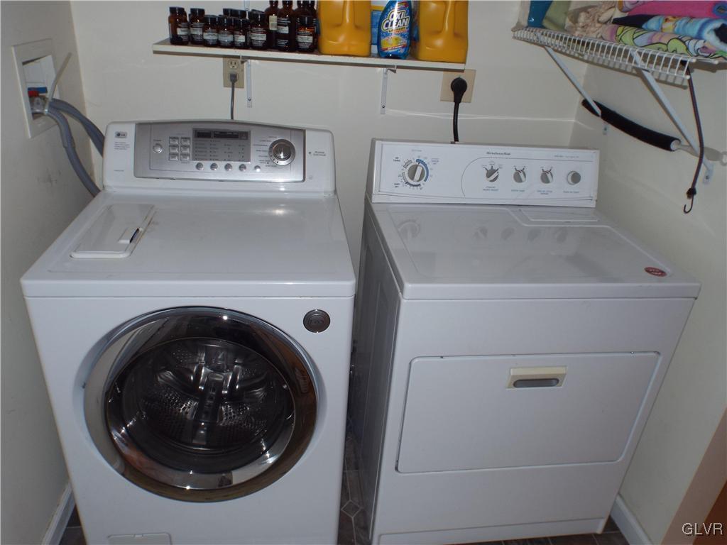 3081 Avon Road Bethlehem, PA 18017 - Photo 18 of 22 Gallery Image 18