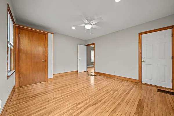 $2,300 | 24 Chestnut Street, Unit 1, Wakefield, MA 01880