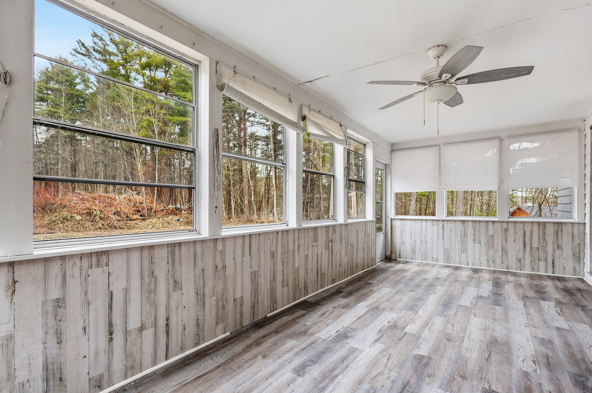 773 Mammoth Road Pelham, NH 03076 - Photo 23 of 27