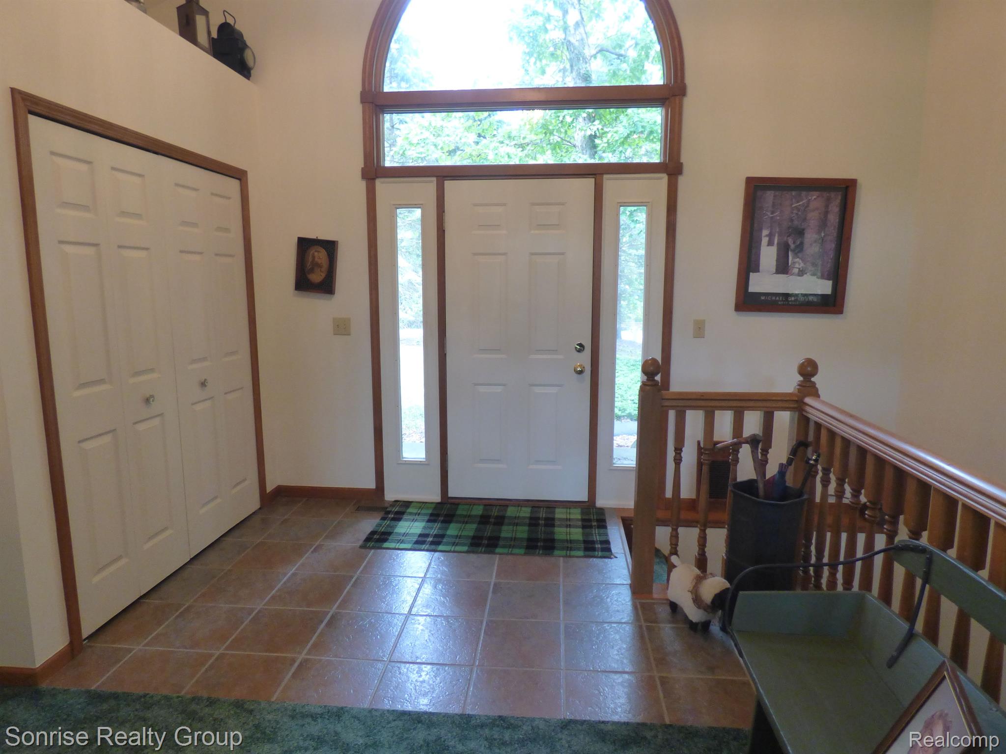 10232 Spencer Road Brighton, MI 48114 - Photo 4 of 32 Gallery Image 4