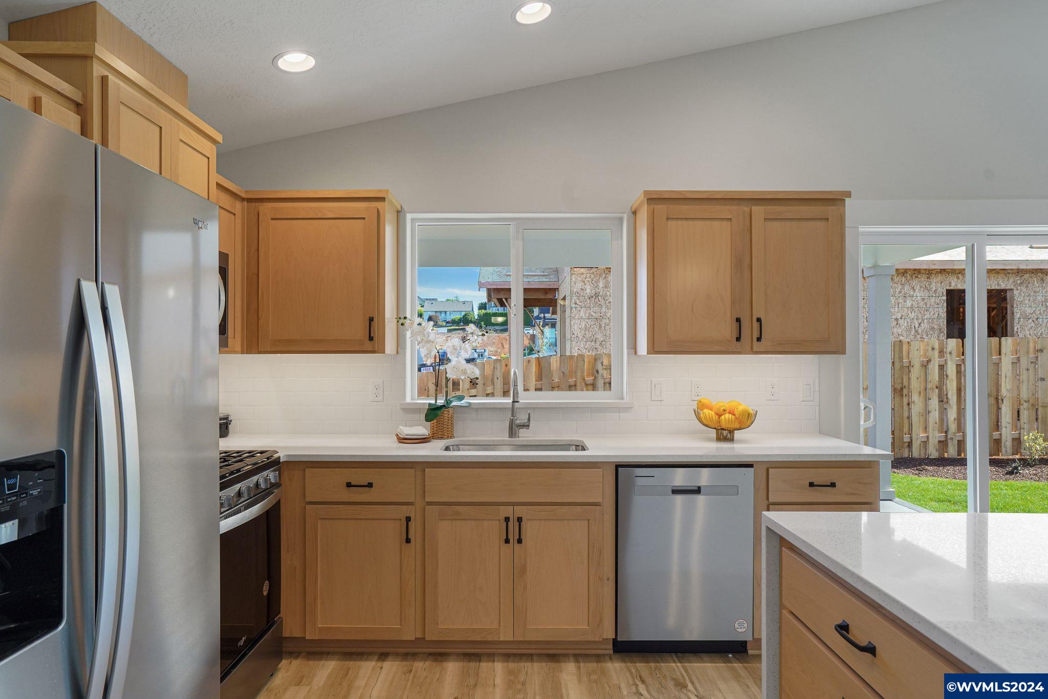 5659 Jeremy Vly Road Southeast Salem, OR 97306 - Photo 14 of 39