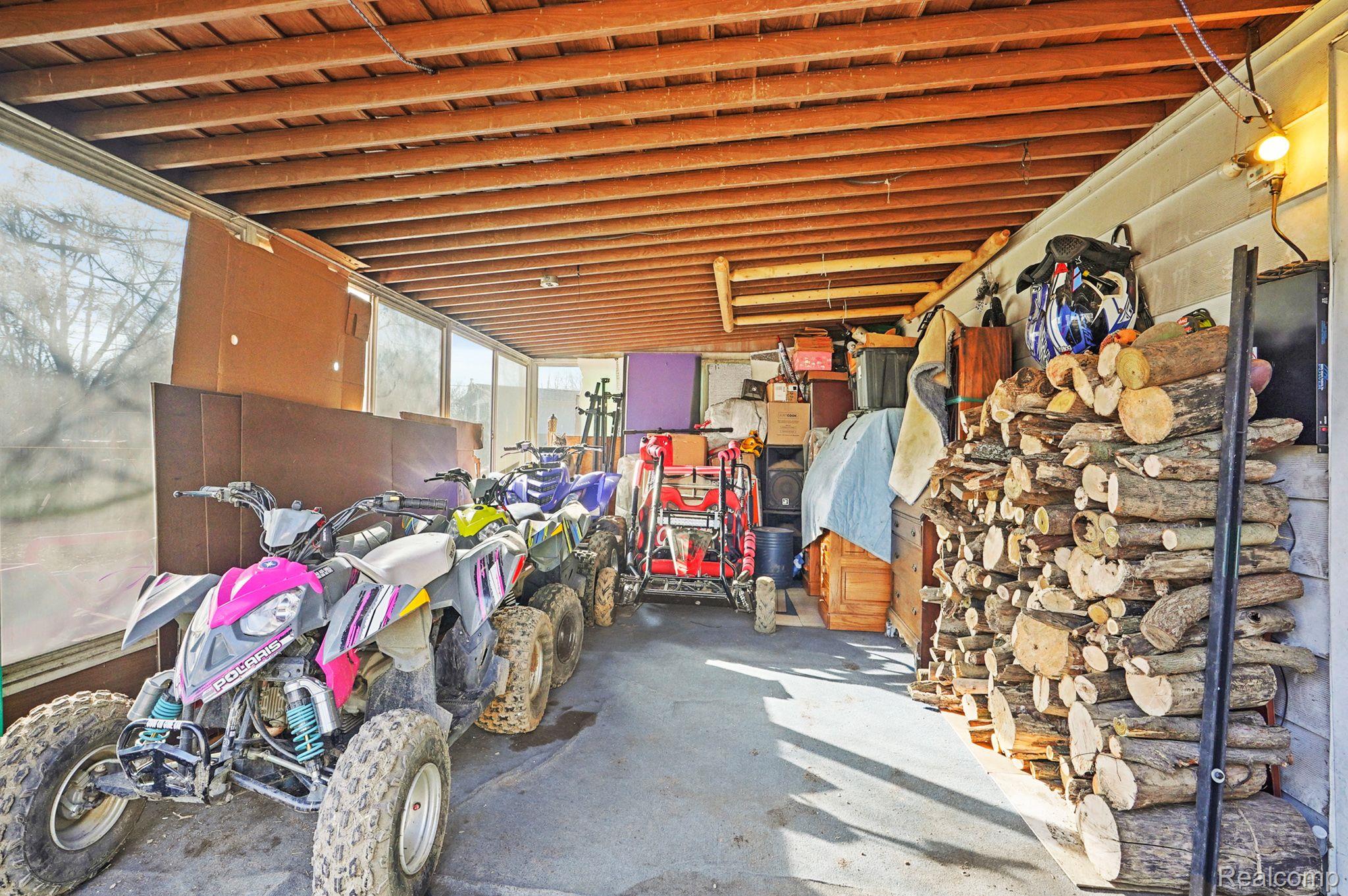 5473 Farm Road Waterford, MI 48327 - Photo 18 of 20 Gallery Image 18