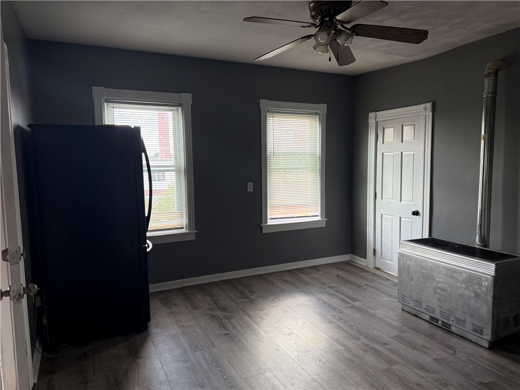 35 Hunts Avenue Pawtucket, RI 02861 - Photo 3 of 10 Gallery Image 3