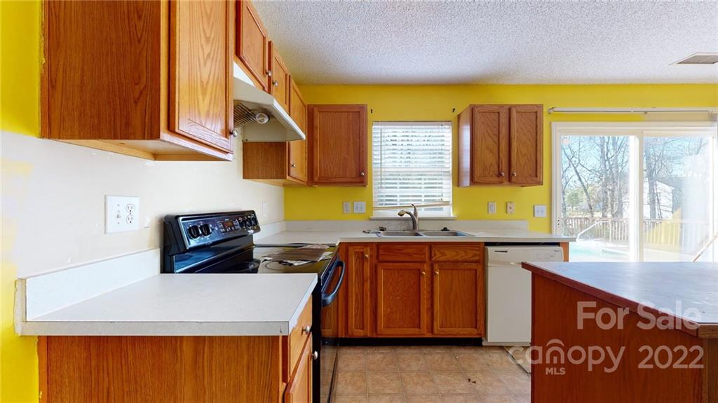11329 Gold Pan Road Charlotte, NC 28215 - Photo 15 of 47 Gallery Image 15