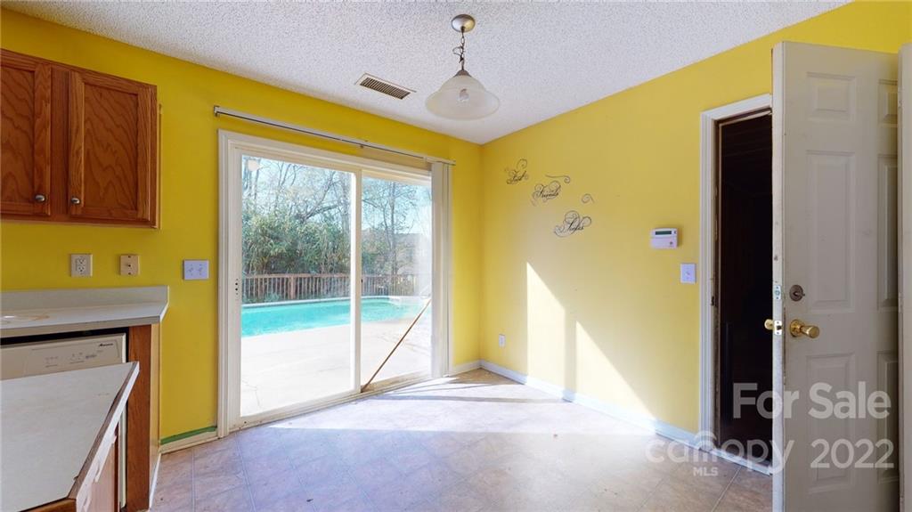 11329 Gold Pan Road Charlotte, NC 28215 - Photo 16 of 47 Gallery Image 16