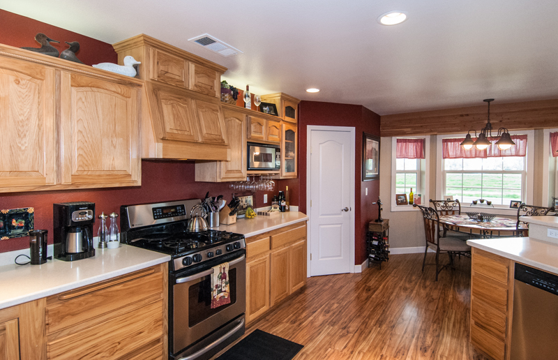 5890 Deschutes Road Anderson, CA 96007 - Photo 13 of 24 Beautiful Wood Floors