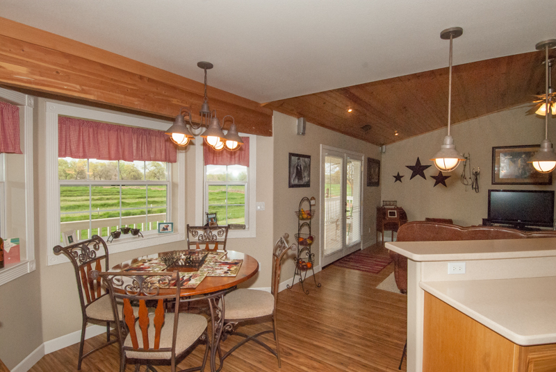 5890 Deschutes Road Anderson, CA 96007 - Photo 15 of 24 Kitchen Dining Area