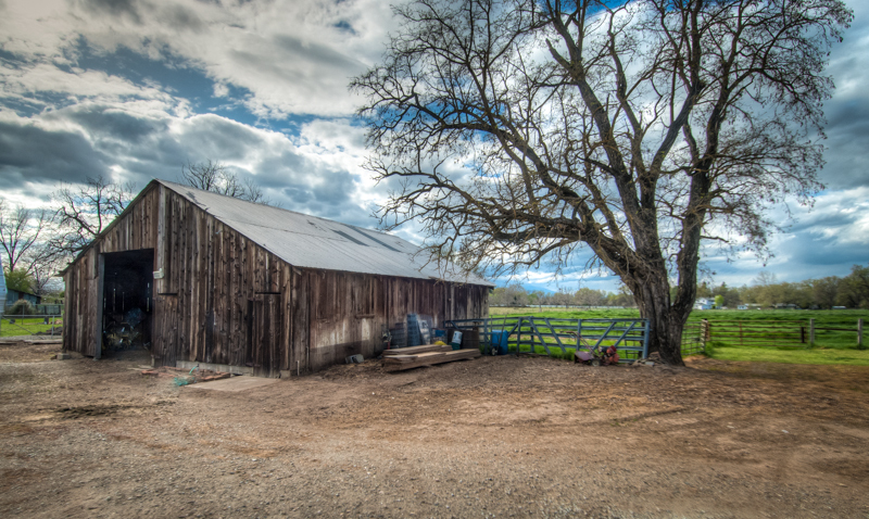 5890 Deschutes Road Anderson, CA 96007 - Photo 23 of 24 Barn w/tack room and horse stall