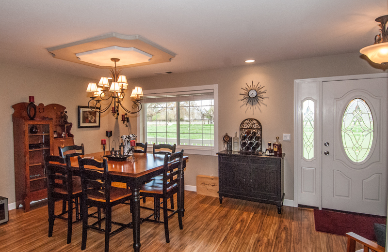5890 Deschutes Road Anderson, CA 96007 - Photo 9 of 24 Dining Room