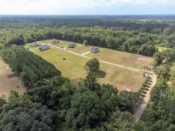 $23,900 | 110 Charles Davis Lane, Amite, LA 70422