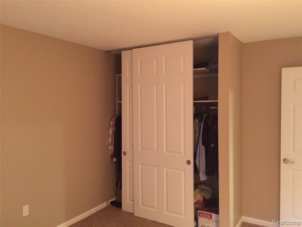 40599 Village Wood Road Novi, MI 48375 - Photo 26 of 43