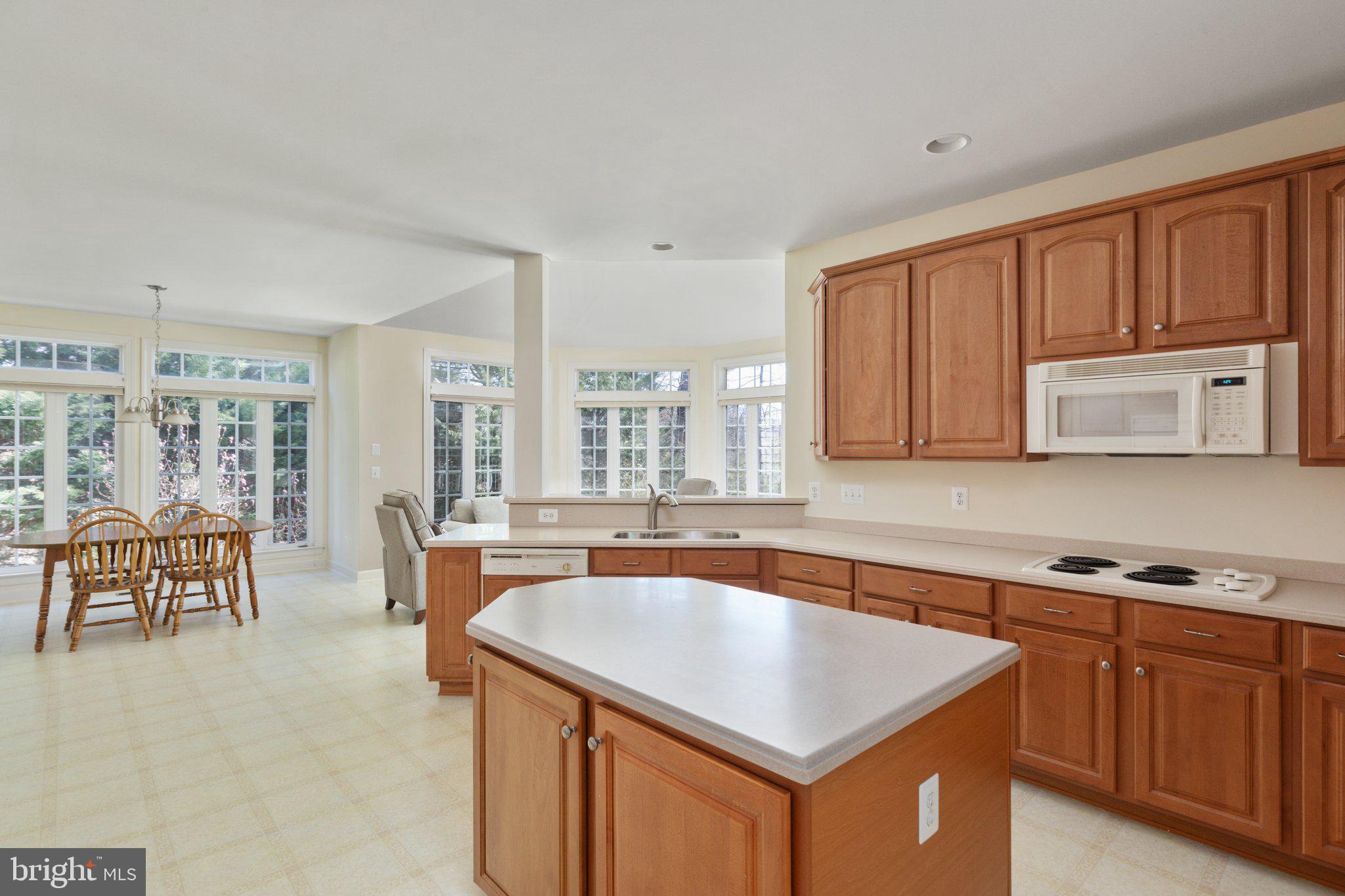 5664 Lick River Lane Gainesville, VA 20155 - Photo 15 of 43 Gas line in place if you prefer a gas cooktop