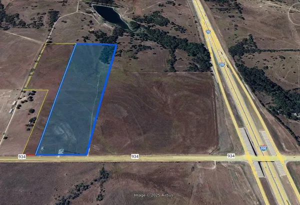$750,000 | 30 Fm-934, Unit I, Milford, TX 76670