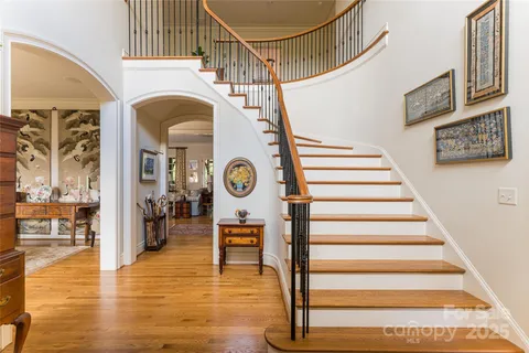 $3,000,000 | 53 Cedar Hill Drive, Asheville, NC 28803