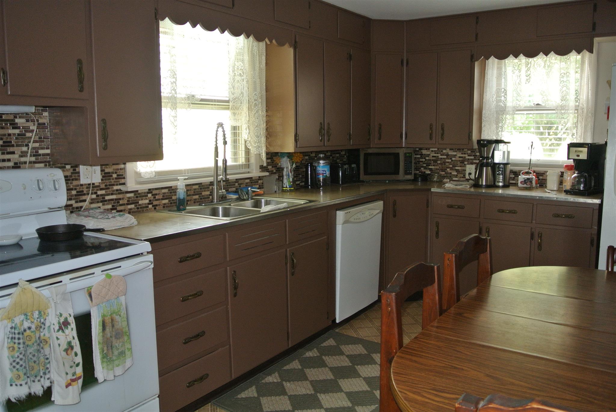831 6th Road Bourbon, IN 46504 - Photo 11 of 21