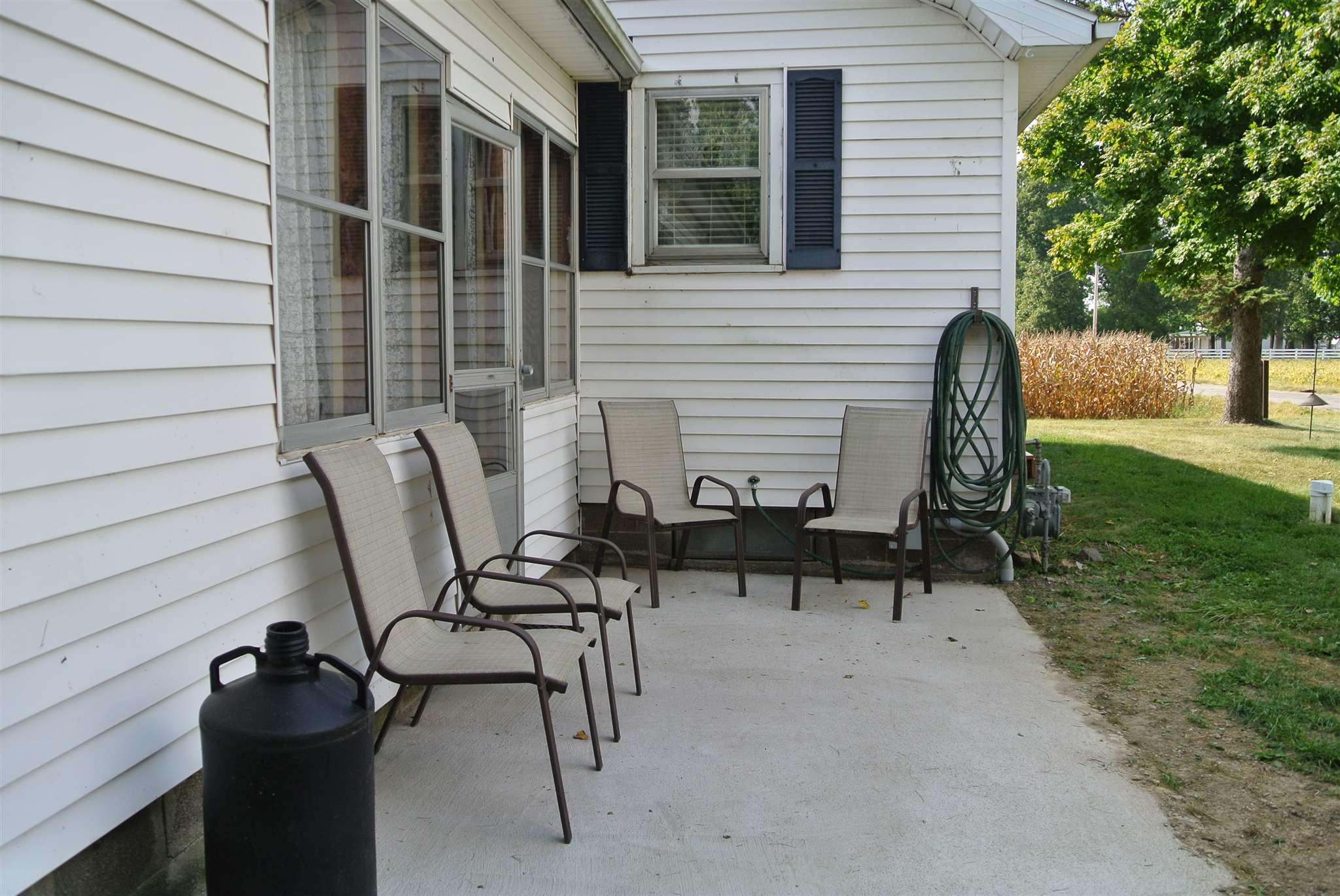 831 6th Road Bourbon, IN 46504 - Photo 18 of 21