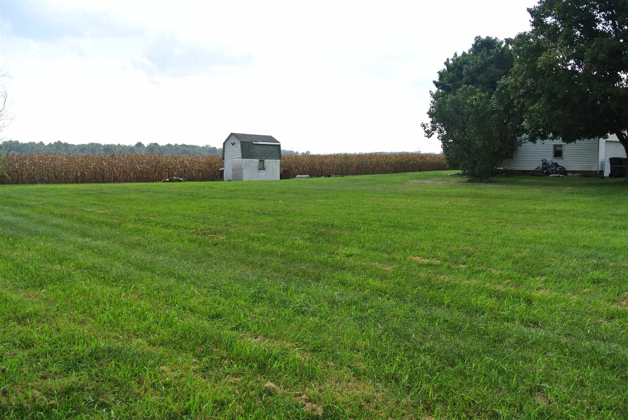831 6th Road Bourbon, IN 46504 - Photo 19 of 21