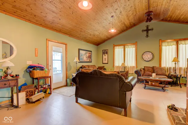 $284,900 | 977 West 400 South, Tipton, IN 46072