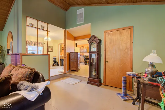 $284,900 | 977 West 400 South, Tipton, IN 46072