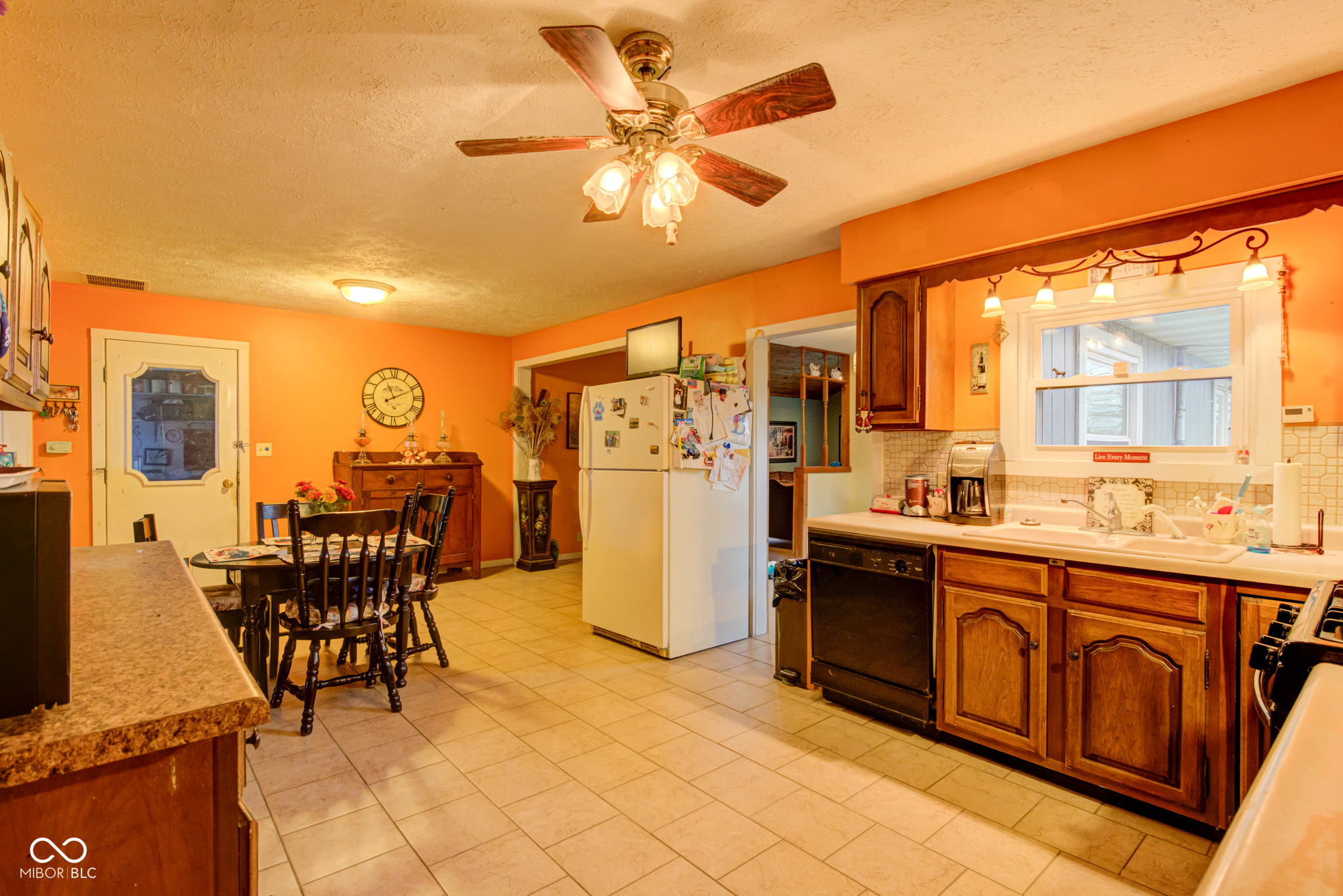 977 West 400 South Tipton, IN 46072 - Photo 7 of 33