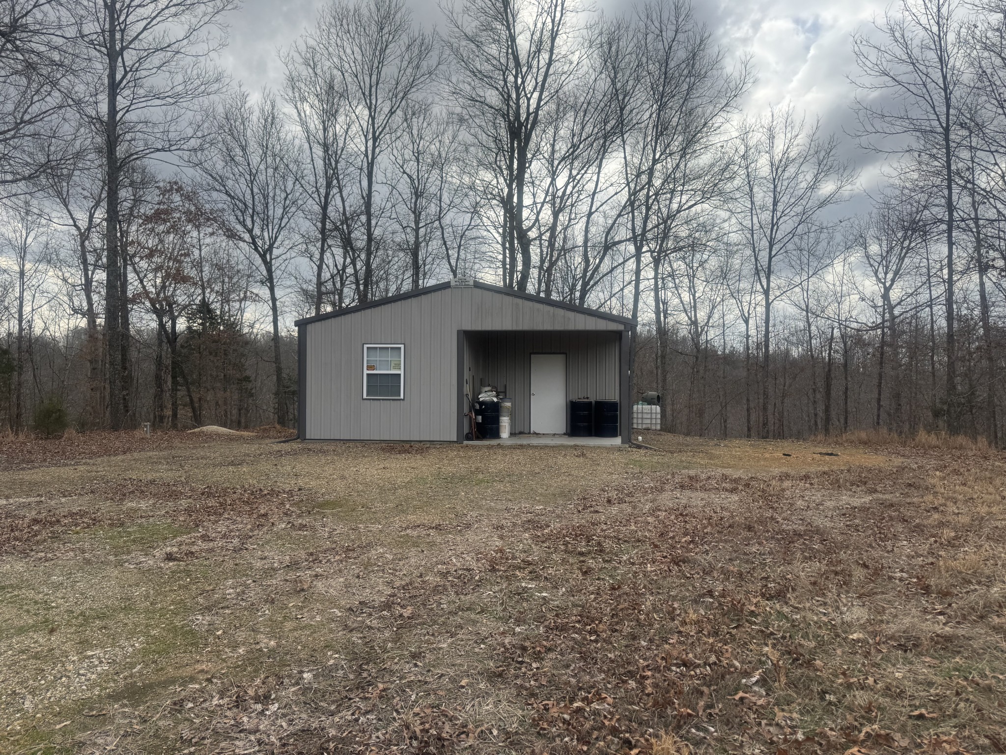 323 Graham Road Cumberland City, TN 37050 - Photo 7 of 27