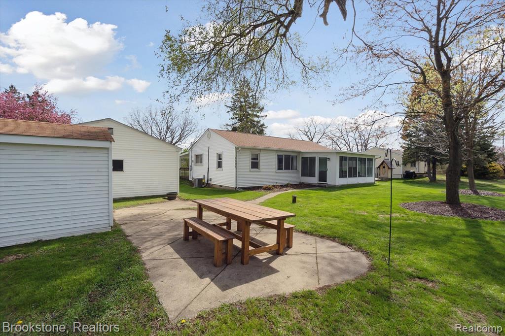1505 Highland Road Highland, MI 48357 - Photo 33 of 42