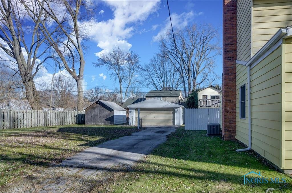 2016 Brancaster Road Toledo, OH 43615 - Photo 2 of 32 Gallery Image 2