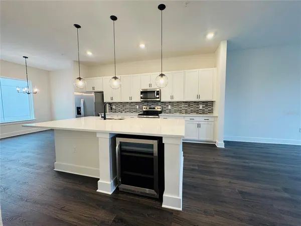 $2,900 | 328 Center Lake Lane, Unit A4, Oviedo, FL 32765