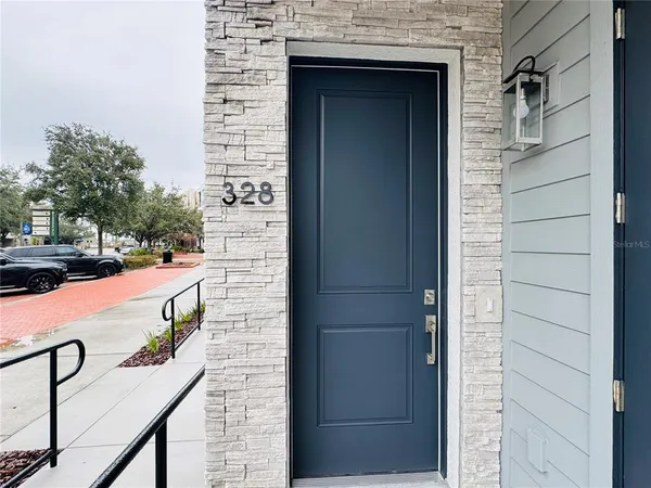 $2,900 | 328 Center Lake Lane, Unit A4, Oviedo, FL 32765