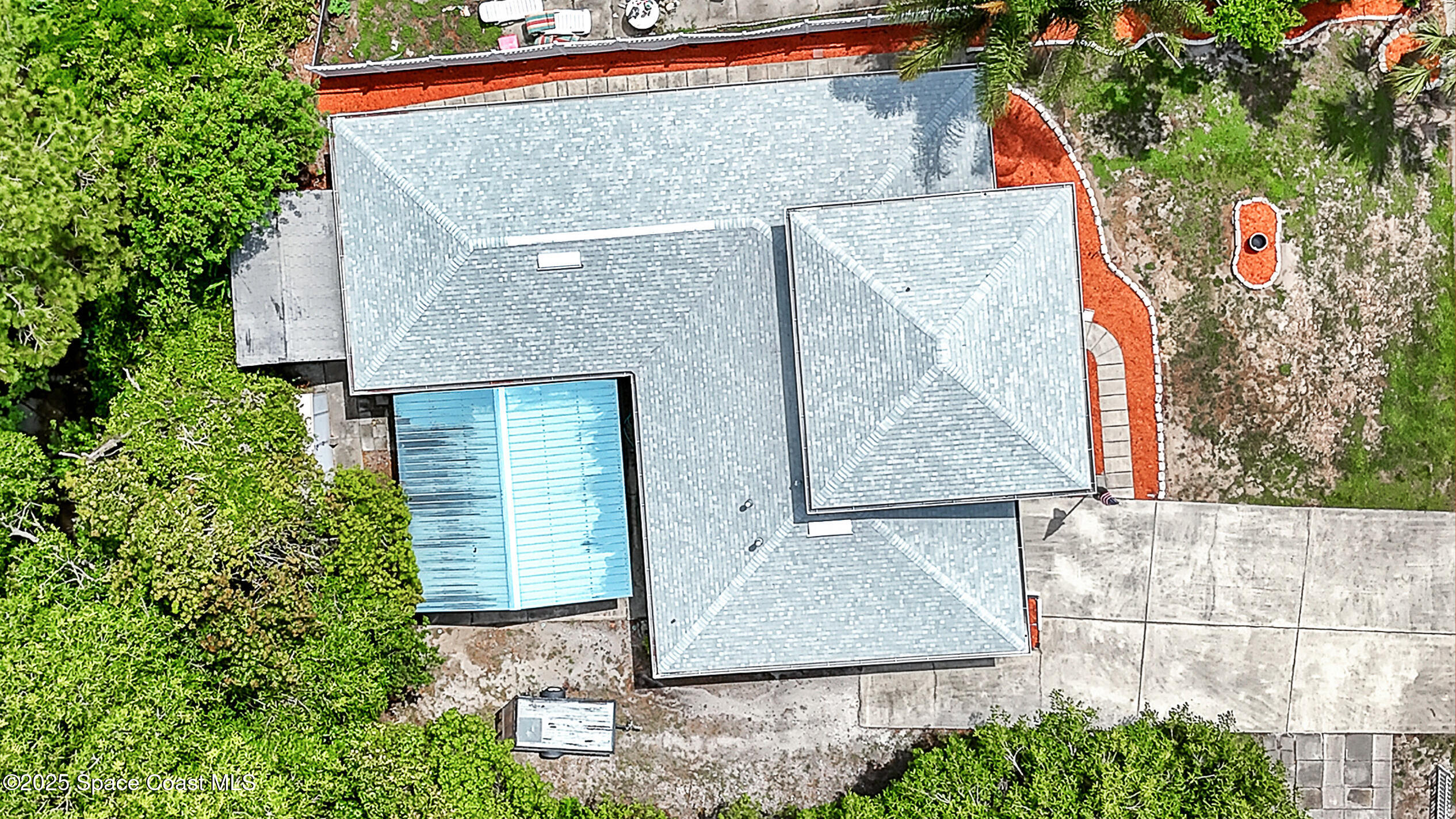 5280 Curtis Boulevard Cocoa, FL 32927 - Photo 4 of 45 front view of a house with a yard
