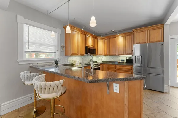 $239,900 | 607 4th Street Southwest, Willmar, MN 56201