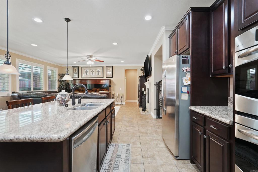 11285 Figtree Terrace Road Corona, CA 92883 - Photo 8 of 72