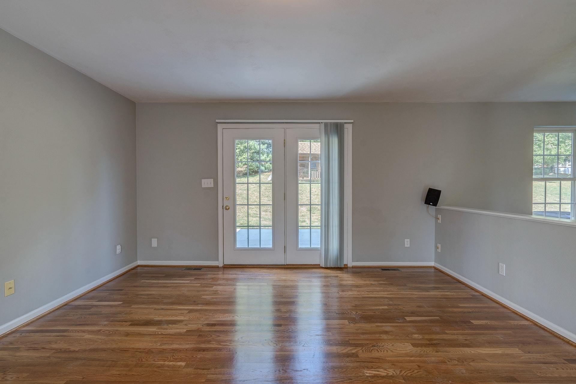 606 Ridgecrest Lane Roanoke, VA 24019 - Photo 11 of 33 011-328553-DSC00076-2_77-2_78-2_79-2_80-