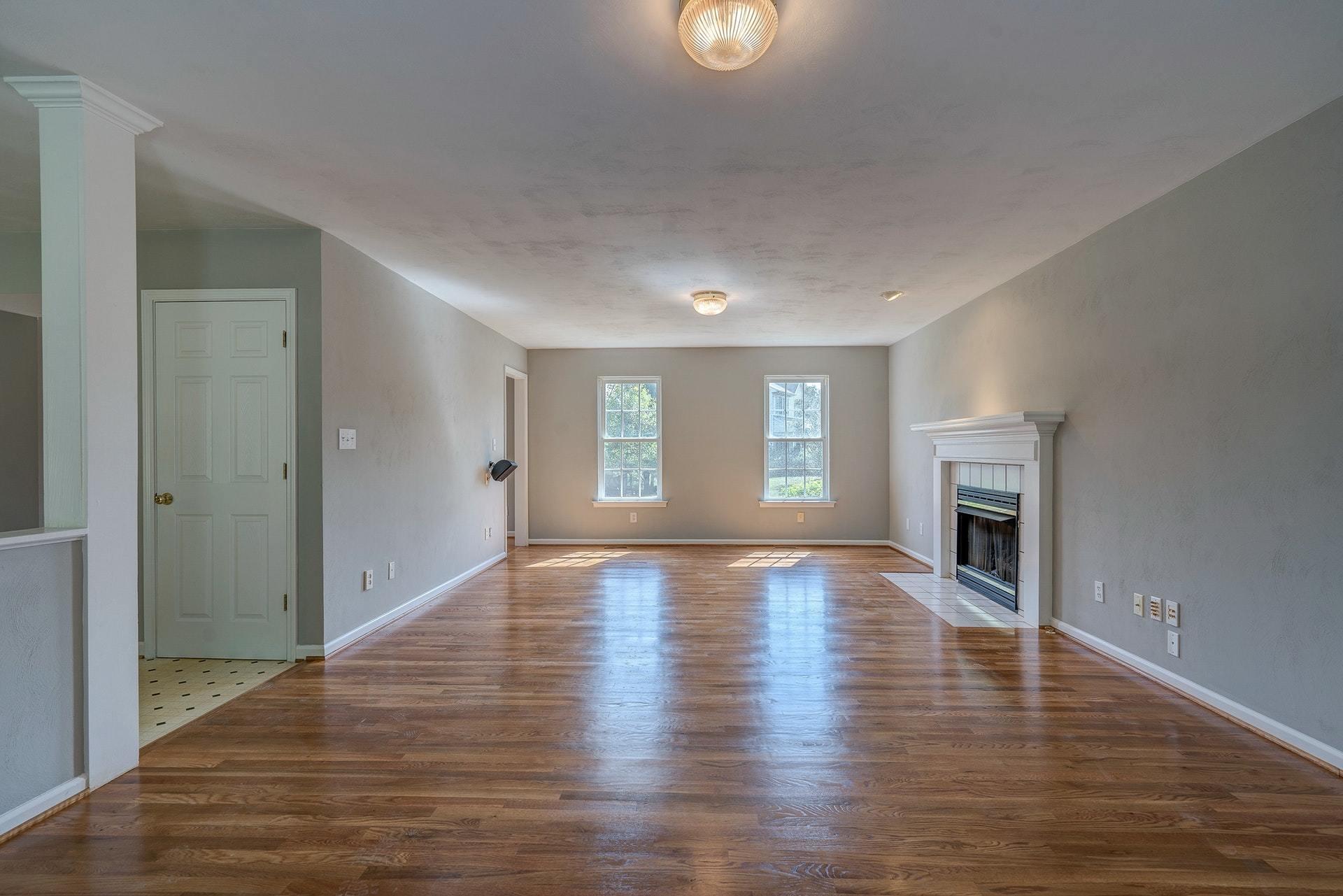 606 Ridgecrest Lane Roanoke, VA 24019 - Photo 12 of 33 012-328553-DSC00086-2_87-2_88-2_89-2_90-