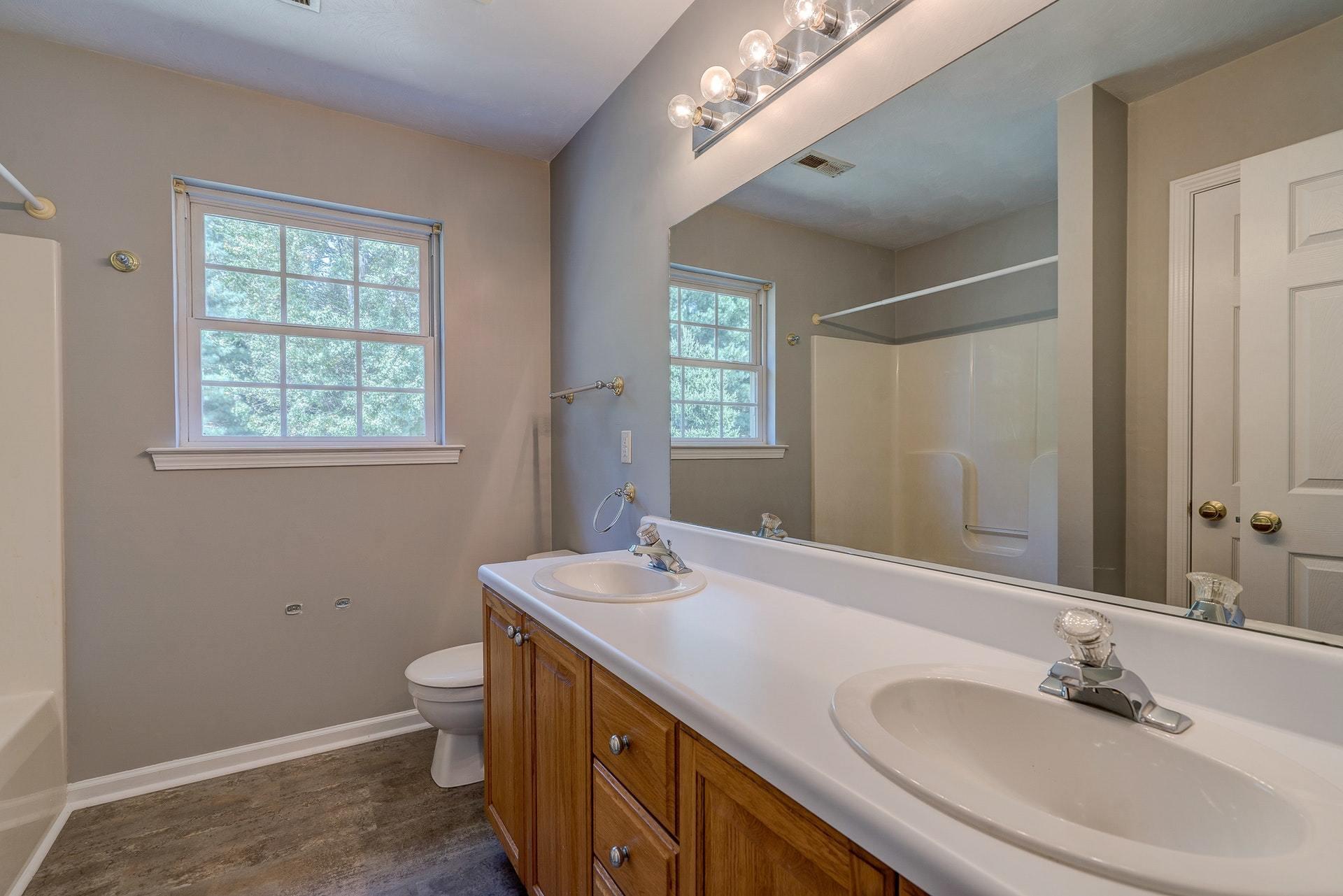 606 Ridgecrest Lane Roanoke, VA 24019 - Photo 22 of 33 022-328553-DSC00156-2_57-2_58-2_59-2_60-