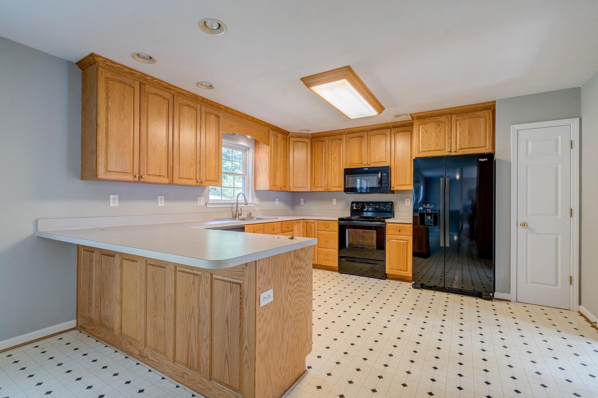606 Ridgecrest Lane Roanoke, VA 24019 - Photo 7 of 33 007-328553-DSC00056-2_57-2_58-2_59-2_60-