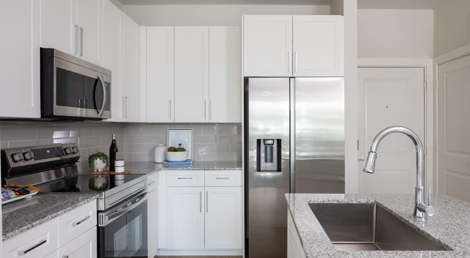 19101 Town Ridge Lane, Unit 7413 Webster, TX 77598 - Photo 4 of 30