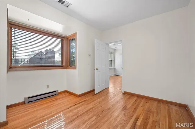 $3,900 | 440 Oakley Drive, Clayton, MO 63105