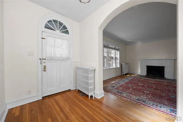 $3,900 | 440 Oakley Drive, Clayton, MO 63105