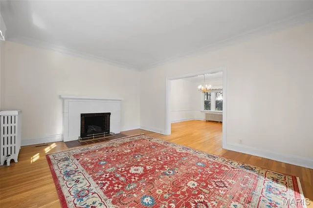 $3,900 | 440 Oakley Drive, Clayton, MO 63105