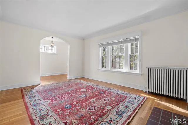 $3,900 | 440 Oakley Drive, Clayton, MO 63105