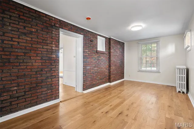 $3,900 | 440 Oakley Drive, Clayton, MO 63105