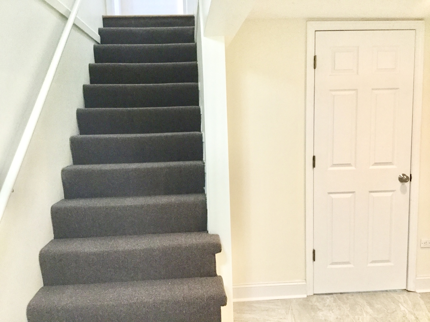 2016 Maple Avenue Northbrook, IL 60062 - Photo 22 of 32 a view of staircase with white walls