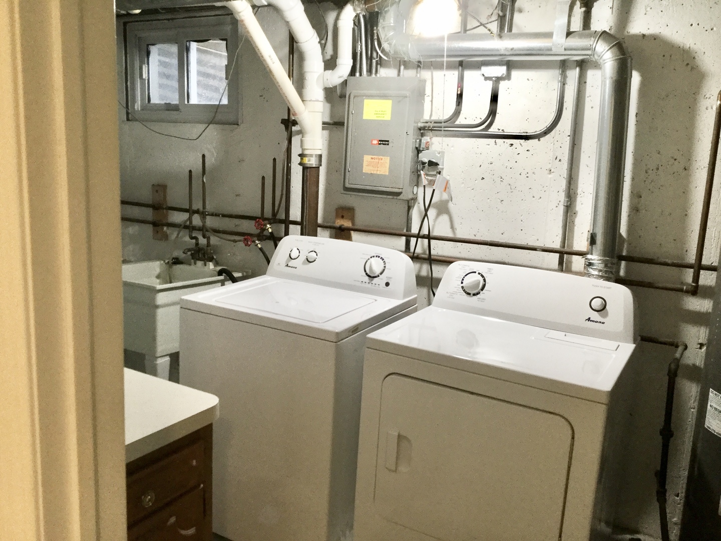 2016 Maple Avenue Northbrook, IL 60062 - Photo 24 of 32 a utility room with dryer and washer