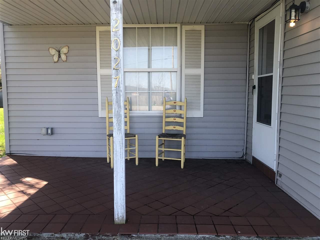 2027 West Dodge Road Mount Morris, MI 48458 - Photo 2 of 27