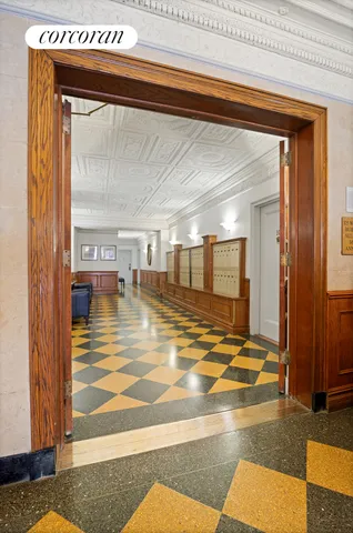 $699,000 | 325 West 86th Street, Unit 1B | Upper West Side